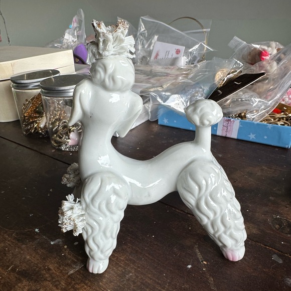 Vintage White Ceramic Spaghetti Poodle / MCM - Kitsch - Picture 2 of 5